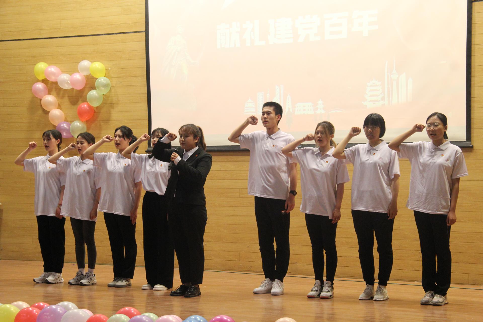 怎么样才能变漂亮学生党 F696D3F6E2FAAE0893E45CD668E_F0FD1BE9_348C7.jpg